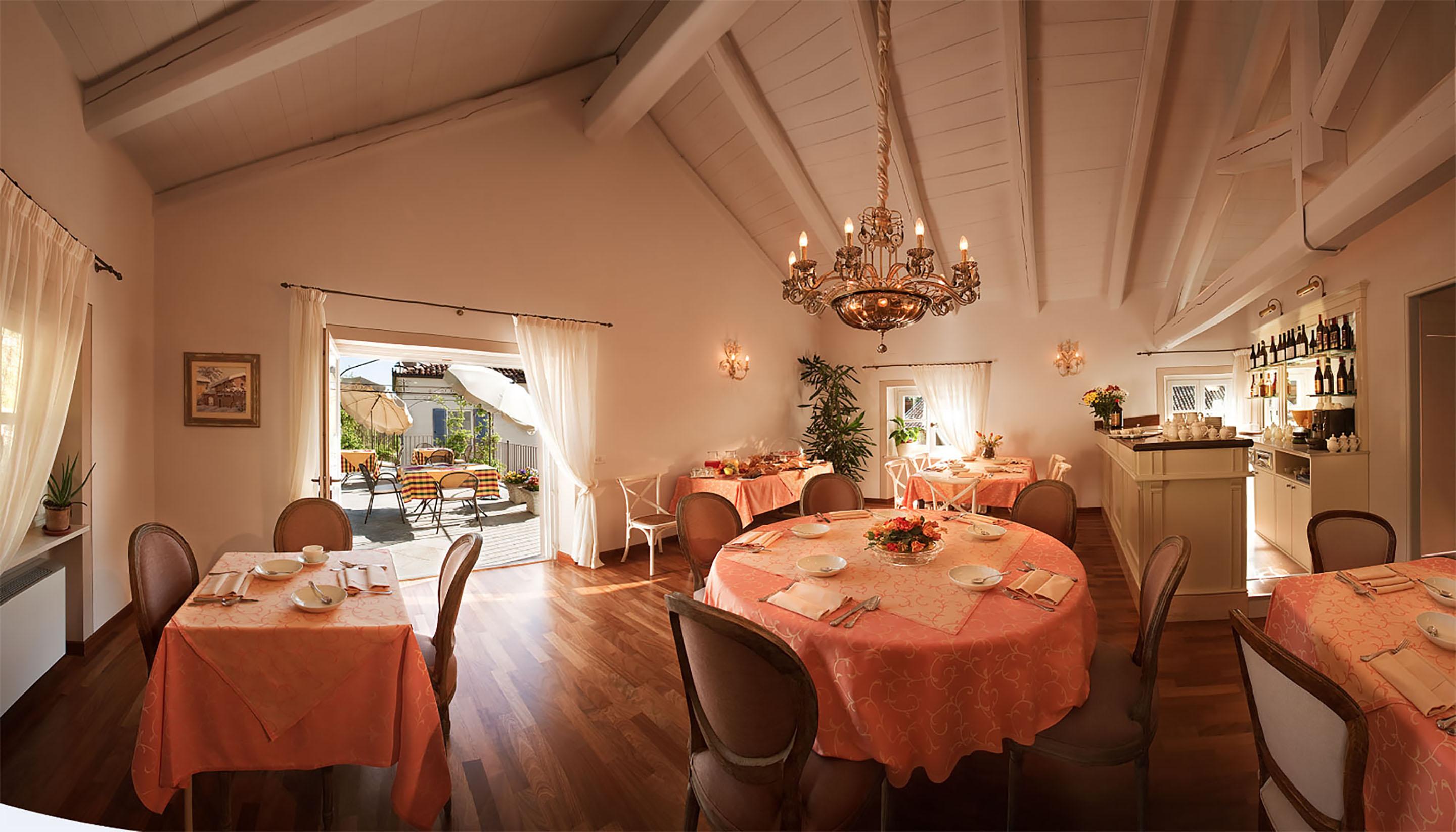 Marcarini Agriturismo Neviglie Екстериор снимка