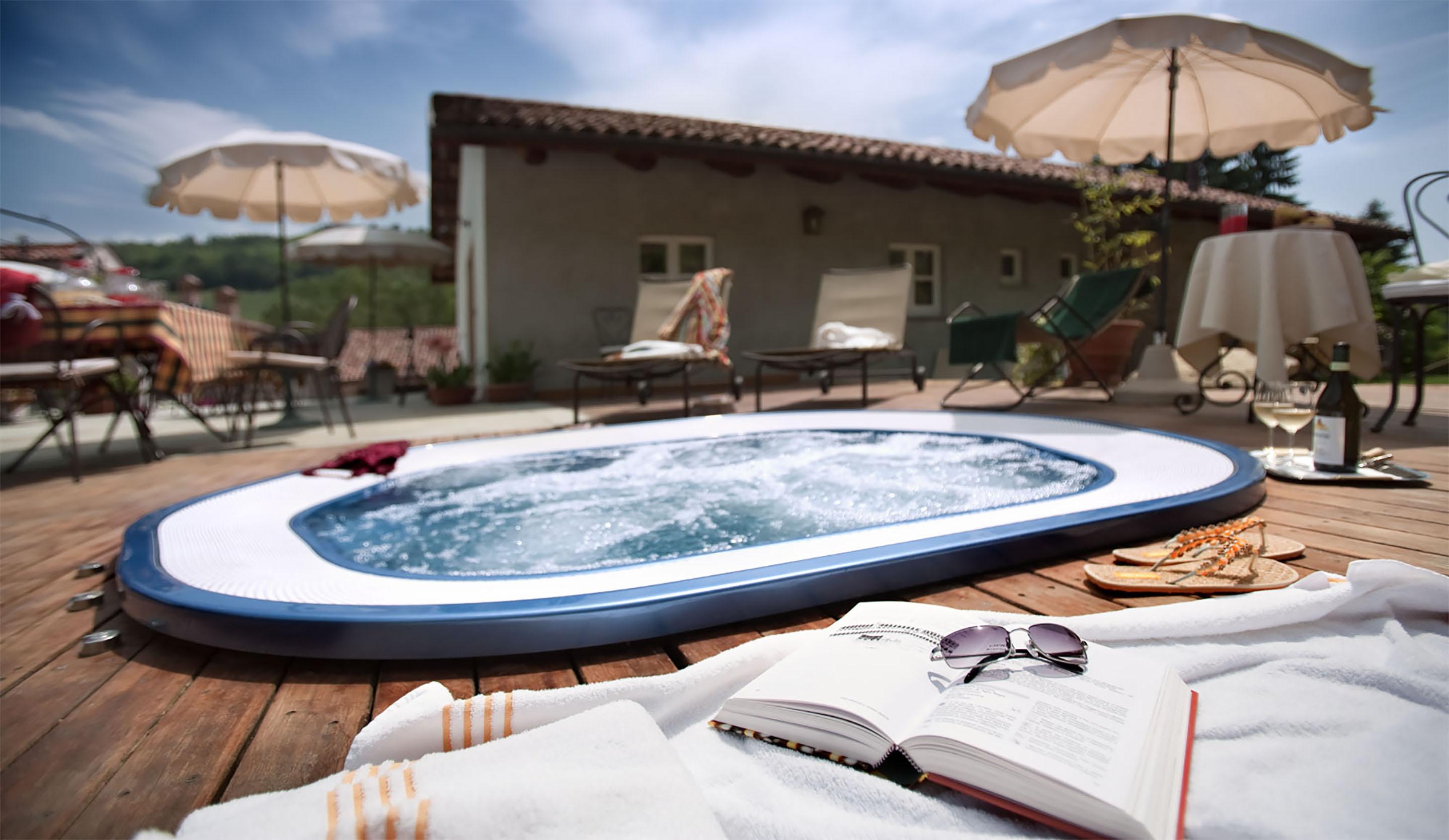 Marcarini Agriturismo Neviglie Екстериор снимка
