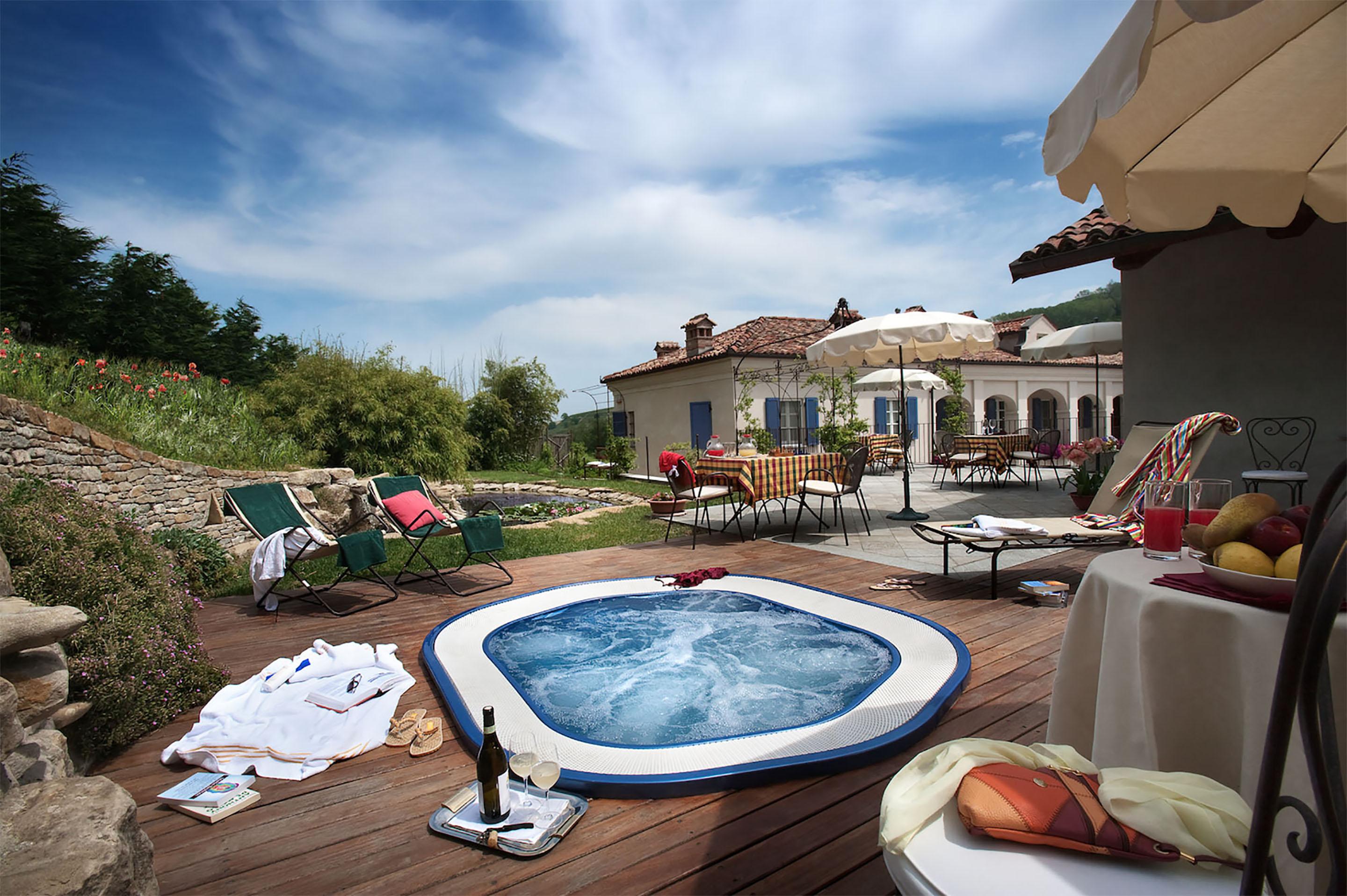 Marcarini Agriturismo Neviglie Екстериор снимка