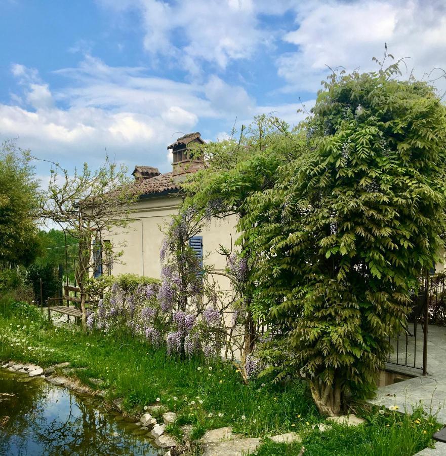 Marcarini Agriturismo Neviglie Екстериор снимка